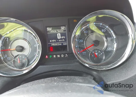 2015 Chrysler Town & Country Touring z USA, uszkodzony, nr VIN 2C4RC1BG5FR664520